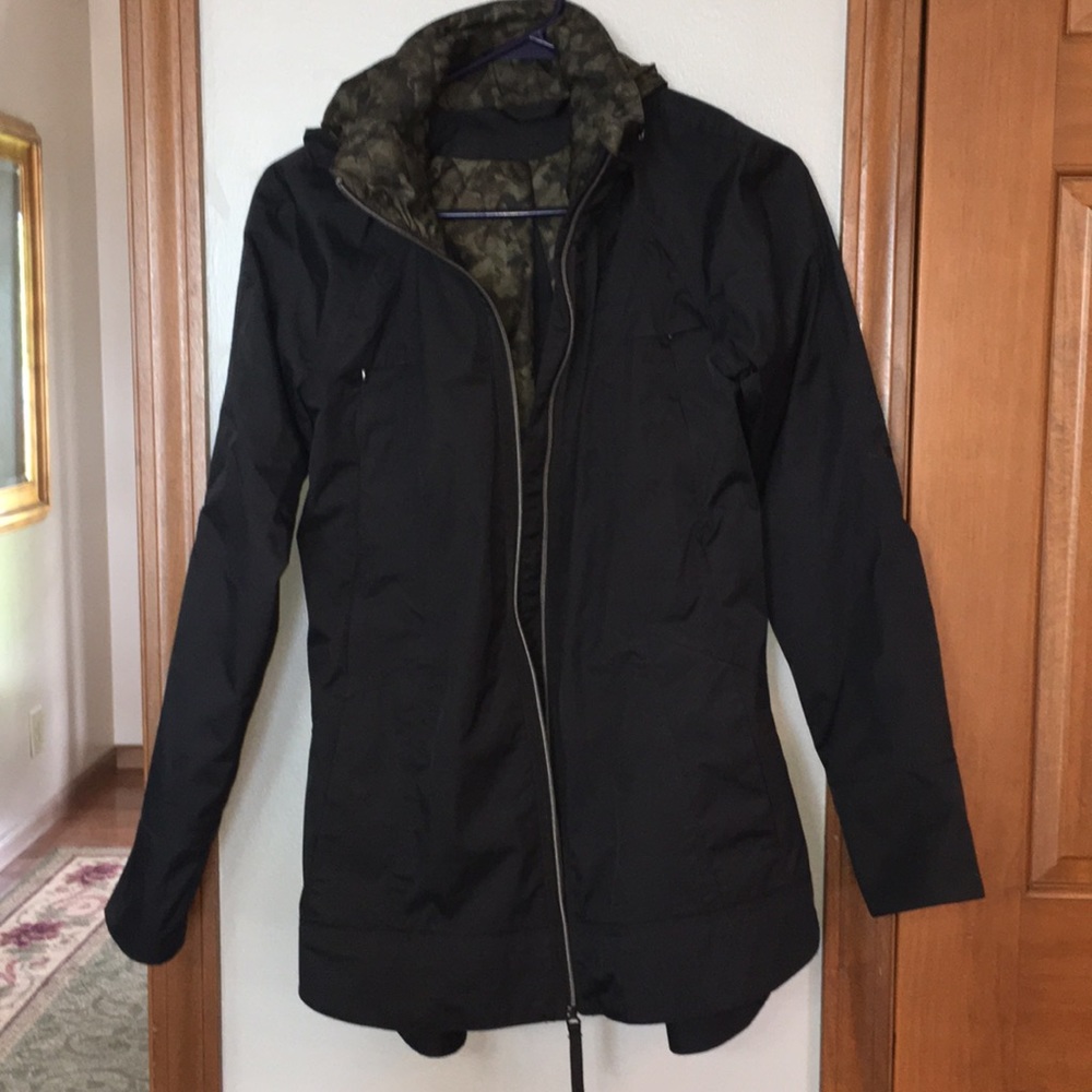 Lululemon Rain jacket